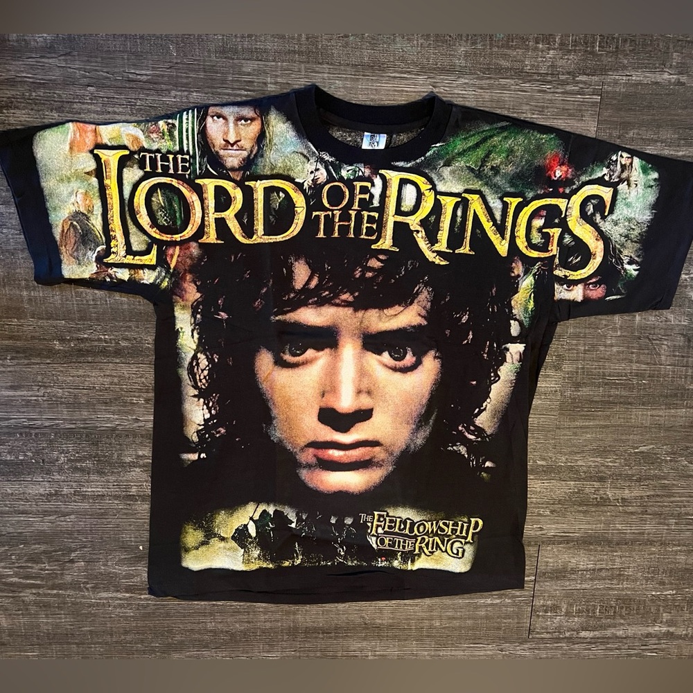 lord of the rings modern tshirt for men